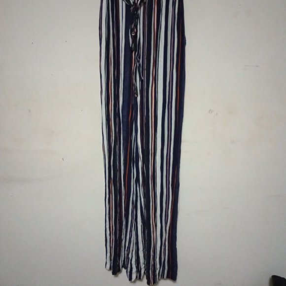 Derek Heart pantsuit - Picture 2 of 3